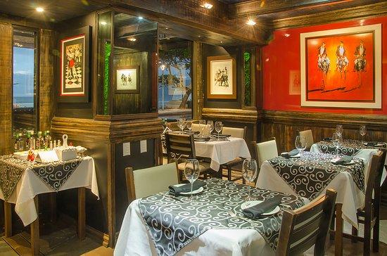 Mister Lucky Bistro Bar & Restaurante